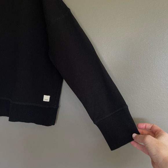 Vuori Cleo Sweatshirt Black Funnelneck Size Small Casual Comfortable Athletic - Picture 11 of 16